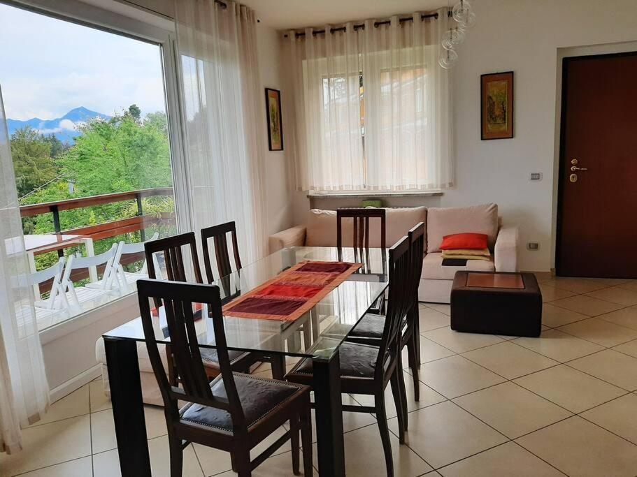 La Finestra Sul Lago - In Villa Con Vista E Posto Auto Coperto Stresa Bagian luar foto